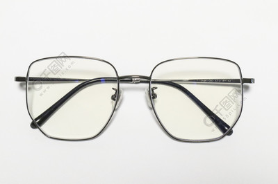 藍光防護與近視矯正 專業(yè)眼鏡產(chǎn)品實拍解析